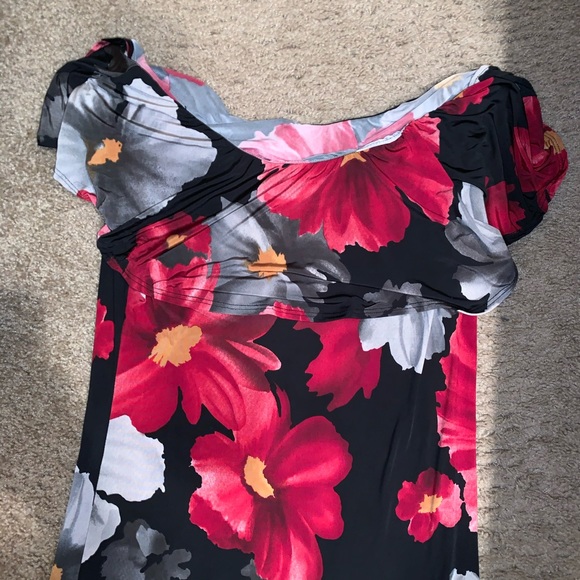 Off the shoulder dress - Picture 2 of 3